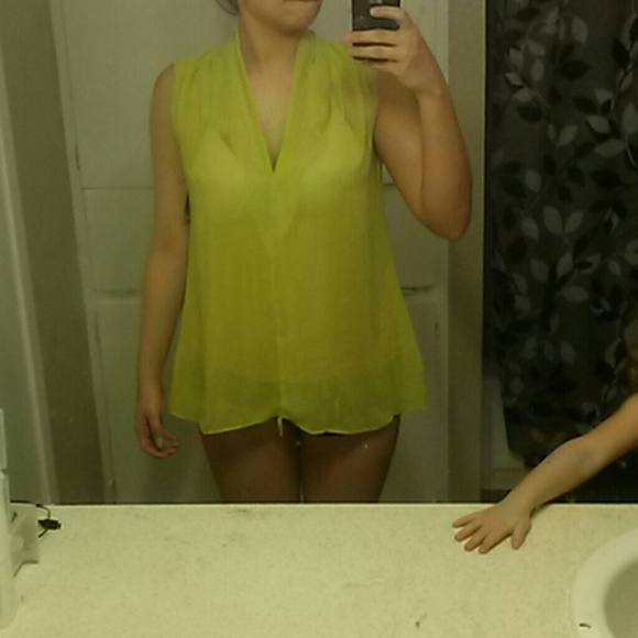A hi low shirt