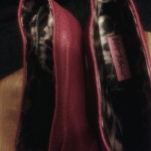 Ankle boots was walked in not worn