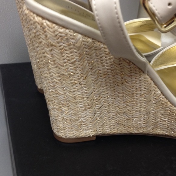 Sold LAST ONE! Julianne Hough Society Shoes 8M - Picture 2 of 4