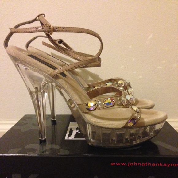 ***SOLD*** Johnathan Kayne Juno Size 9 - Picture 2 of 2