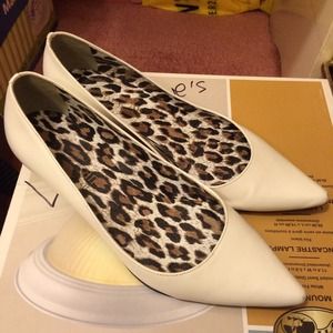 White 1 inch pointy heels