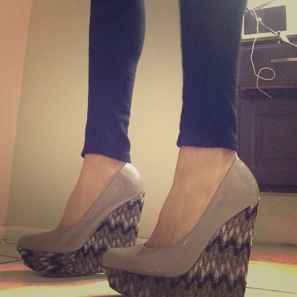 Steve Madden wedges