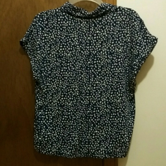 Blue and white collared short sleeve button down - Picture 3 of 3