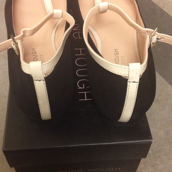 SOLD Julianne Hough Society Shoes - Picture 2 of 4