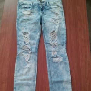 Hollister sky skinny jeans