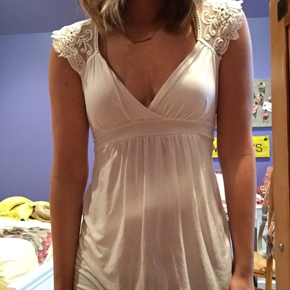 Forever 21 Tops - lace blouse