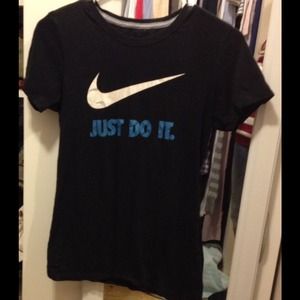 Nike tee shirt