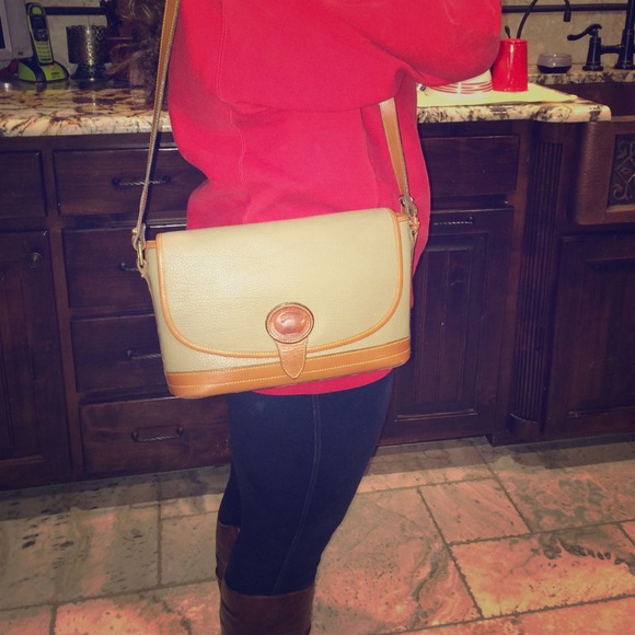 Taupe Dooney & Bourke shoulder bag