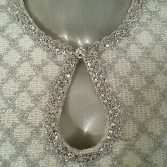 ~SOLD9/7~ WAS $375~HP~ VintageMetallic Crochet Top - Picture 3 of 4