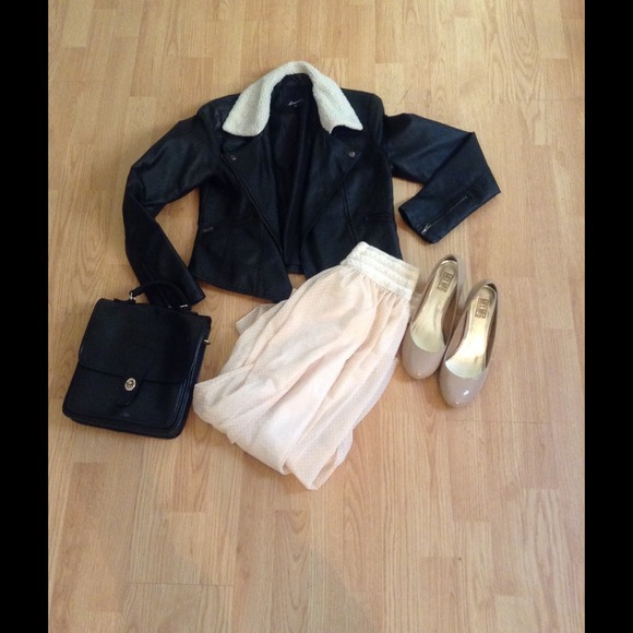 SOLD~SOLD~SOLD Nude Kitten Heels