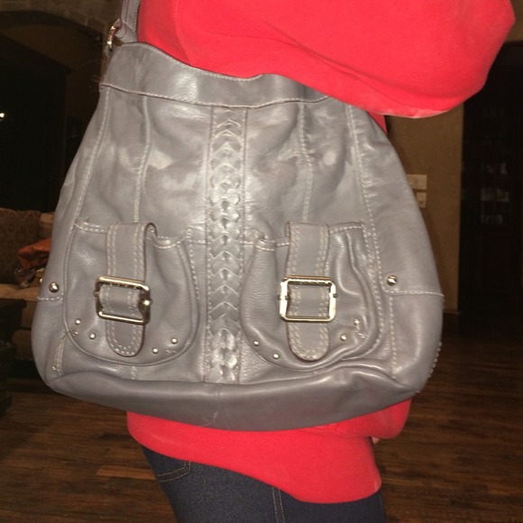 Gray medium shoulder bag