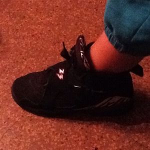 Retro 8 Jordan's size 6