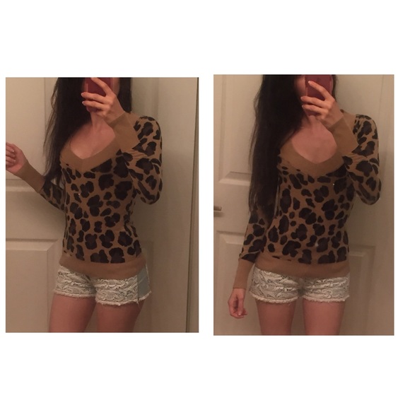 Leopard Sweater - Picture 4 of 4