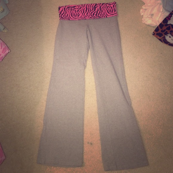PINK Victoria's Secret Pants - ‼️‼️MUST GO‼️‼️VS Pink Yogas