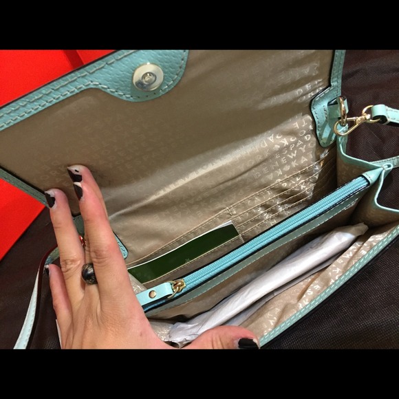 Kate Spade Wellesley Natalie  Leather Crossbody - Picture 2 of 4