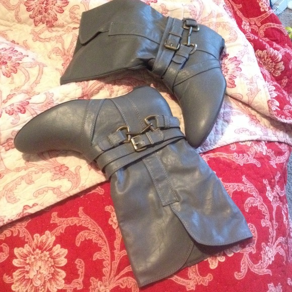 Boots NWT