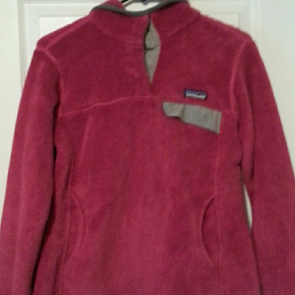 Patagonia Outerwear - Patagonia hooded retool in Berry