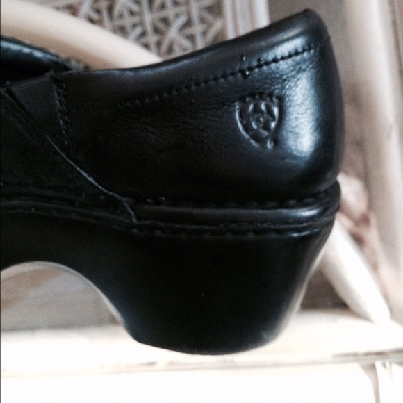Ariat clogs