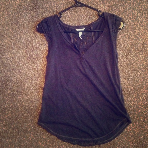 Sleeveless top