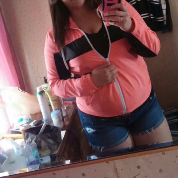 Bright pink reebok jacket - Picture 1 of 1