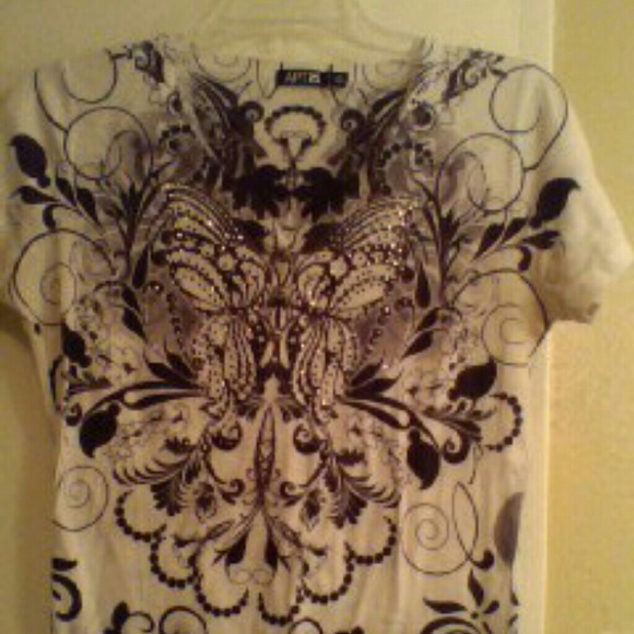 Apt. 9 top