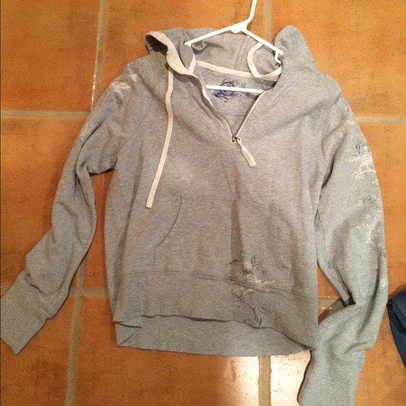 Gray sweatshirt