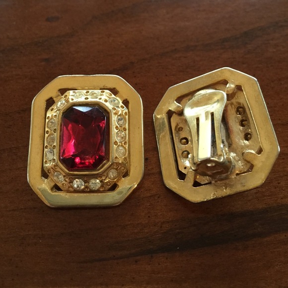 Vintage Clip On Earrings