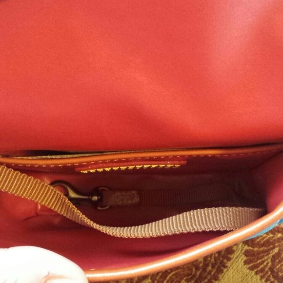 **SOLD**Dooney & Bourke Sky Blue Crossbody Purse - Picture 4 of 4