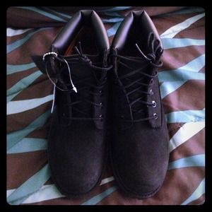 Black timberlands 3y