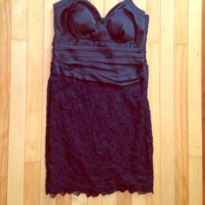 Jessica Simpson little black dress