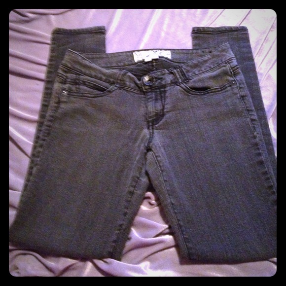 Jolt Skinny Black Jeans so cute and stretch