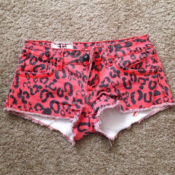 Cute Denim Leopard Shorts