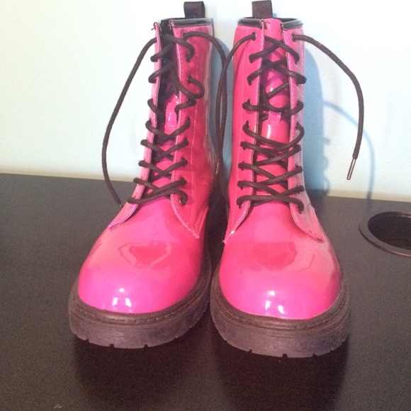 Hot pink, patent, boots, never worn