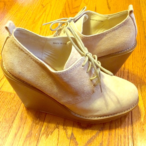 Wedge booties