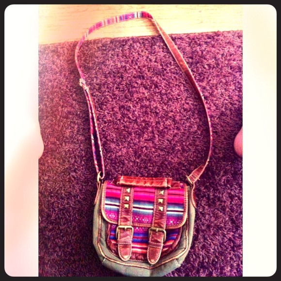 Side Handbag.