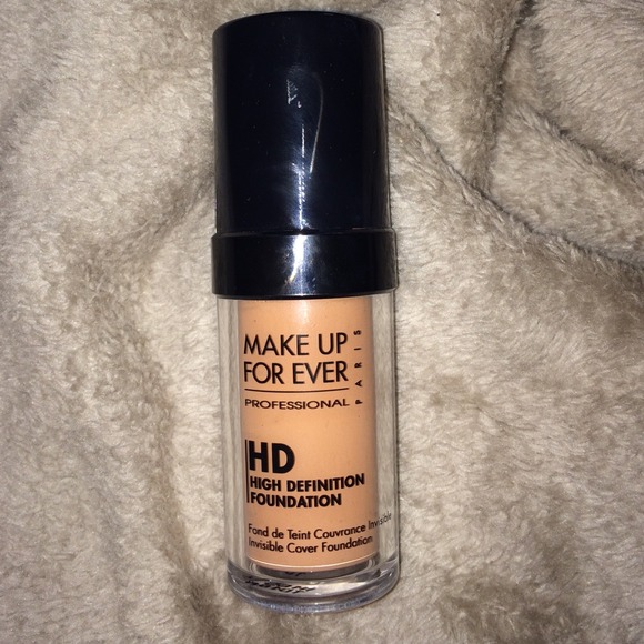 Make up For Ever HD foundation