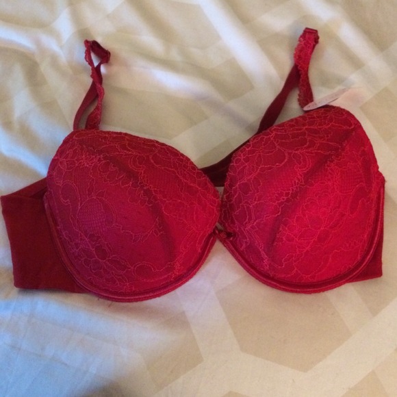 Cacique lace plunge 42D