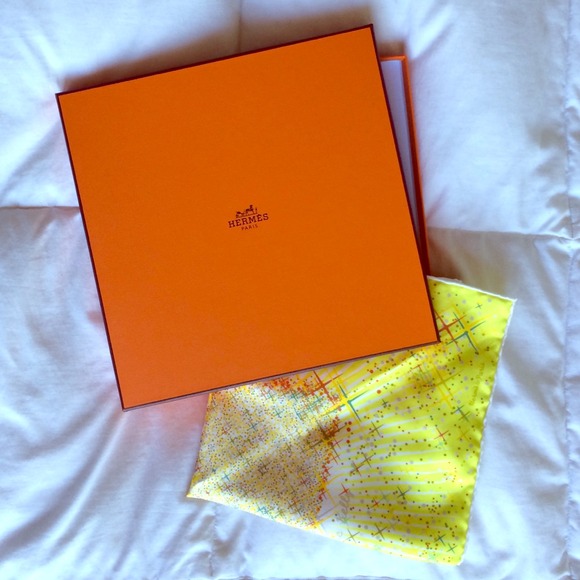 NEW HERMES SILK SCARF