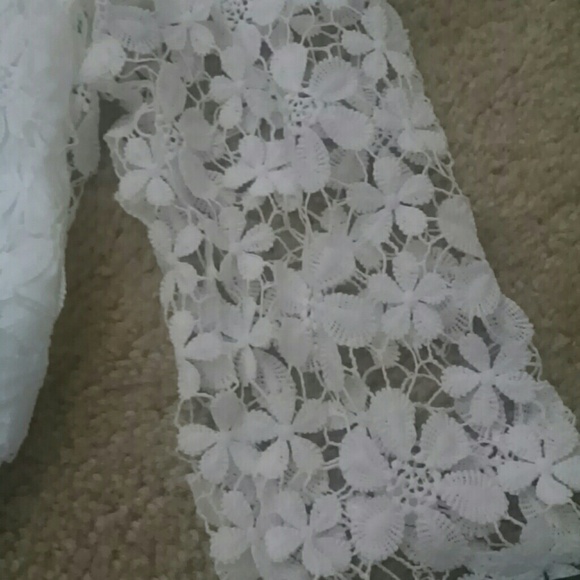 Sold in bundle!! Lace crochet dress - Picture 3 of 4