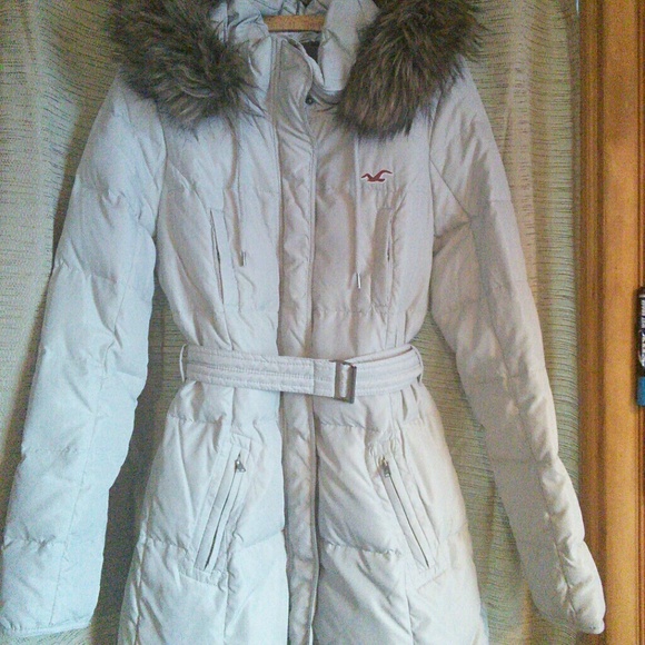LIKE NEW Hollister down coat 😍