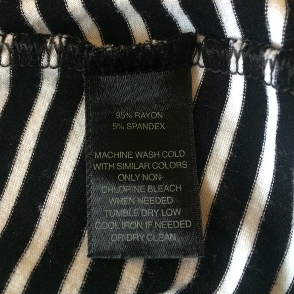 ❌❌SOLD in a bundle - White House Black Market - Picture 4 of 4