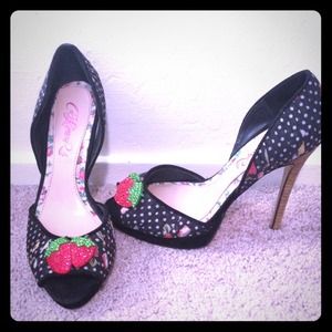 CeCe L'amour Black & White Polka Dot shoes
