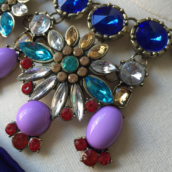 Gem statement necklace - Picture 2 of 3