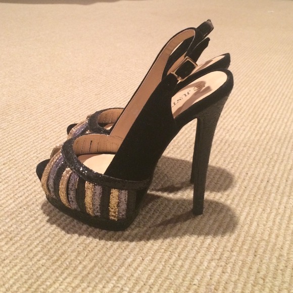 ️SOLD in bundle✨"CHARNEY" Sparkly Heels✨ - Picture 2 of 4