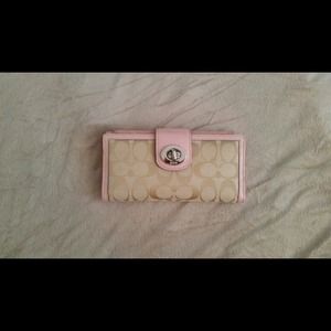 Coach purse and wallet