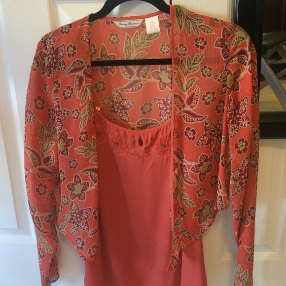 ❌❌SOLD Tommy Bahama Silk Top - Picture 1 of 4
