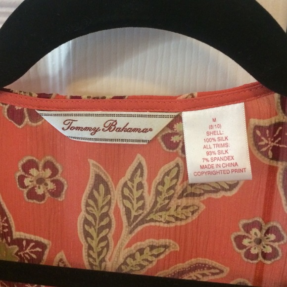 ❌❌SOLD Tommy Bahama Silk Top - Picture 2 of 4