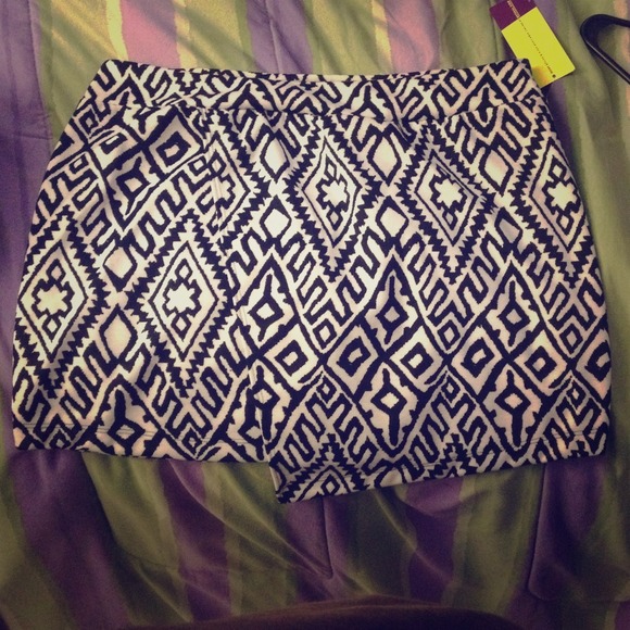 Black & White Mini Skirt