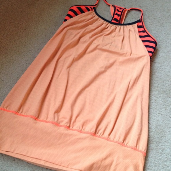 Lululemon no limits tank size 8