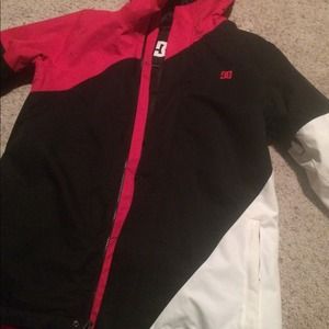 DC womensL snowboardingjacket;hotpink,black,white